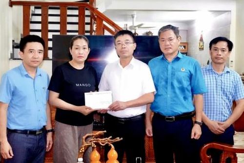 Công đoàn sát cánh cùng người lao động ngành điện
