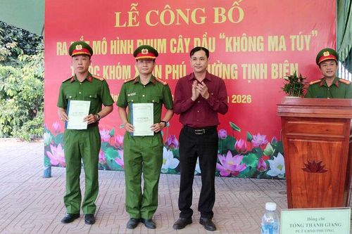 Phum Cây Dầu đẩy lùi ma túy