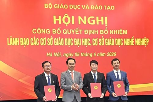 Kiện toàn Ban Giám hiệu Trường Đại học Nha Trang
