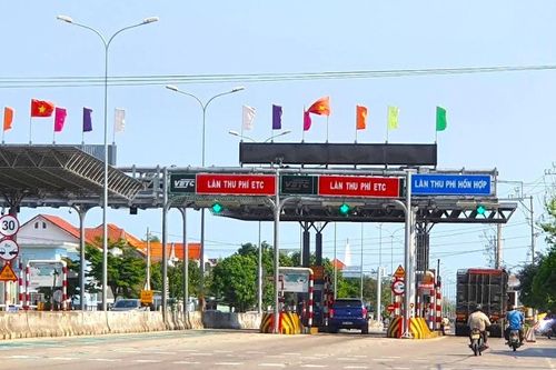 Phát hiện nhiều lượt xe được miễn phí không đúng đối tượng tại BOT Hòa Phước