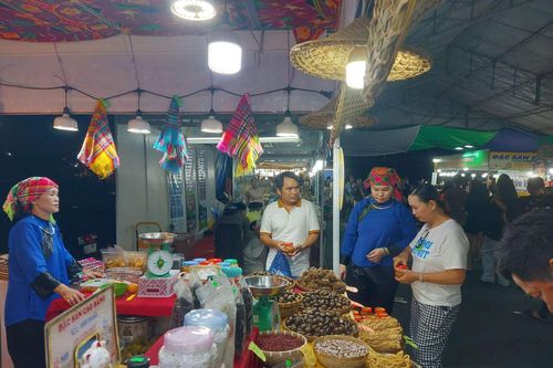 Hội chợ quốc tế Tịnh Biên: Cầu nối đưa hàng Việt vươn xa