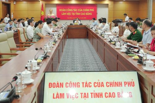 Đoàn công tác Chính phủ làm việc tại tỉnh về tiến độ xây dựng các trường nội trú liên cấp tại các xã biên giới