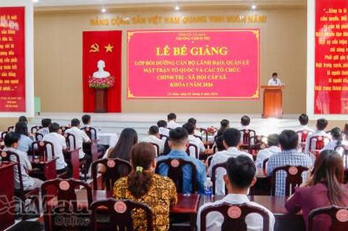 91 học viên hoàn thành lớp bồi dưỡng cán bộ Mặt trận và đoàn thể cấp xã