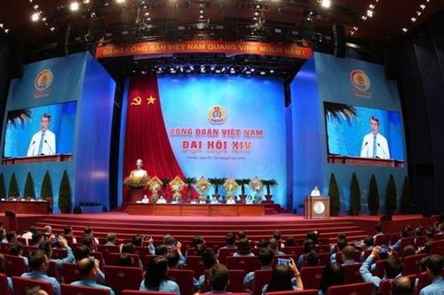 Thủ tướng: Lan tỏa mạnh mẽ tinh thần đổi mới và khát vọng cống hiến từ Đại hội XIV Công đoàn Việt Nam