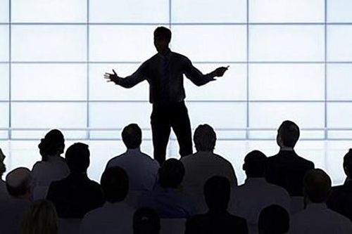 Chính sách hỗ trợ phục vụ đối với các chức danh, chức vụ lãnh đạo
