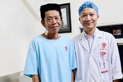 Chấm dứt 3 năm co giật nửa mặt nhờ phẫu thuật giải ép vi mạch