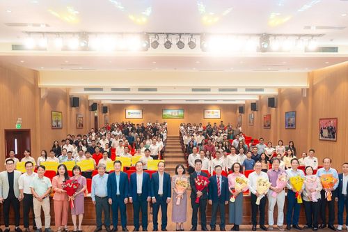 HUTECH khai giảng chương trình đào tạo Tiến sĩ, Thạc sĩ đợt 1 năm 2026
