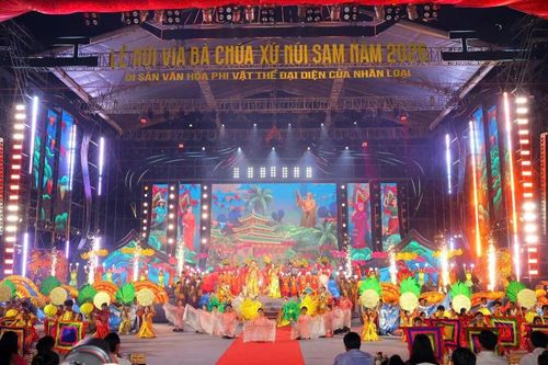 Lan tỏa giá trị di sản Lễ hội Vía Bà Chúa Xứ núi Sam