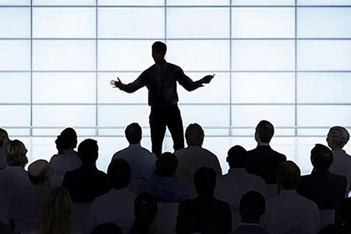 Chính sách hỗ trợ phục vụ đối với các chức danh, chức vụ lãnh đạo