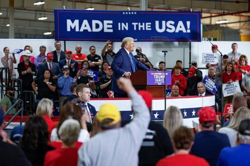 Dư luận Mỹ đặt dấu hỏi lớn về lời hứa 'thời kỳ hoàng kim' của ông Trump