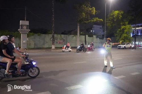 Tuần tra đêm kéo giảm vi phạm giao thông