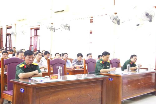 Tập huấn diễn tập tác chiến trong khu vực phòng thủ cho 12 xã, phường