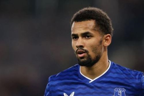 Manchester United trước sức ép chốt sớm thương vụ Iliman Ndiaye giá 69 triệu bảng
