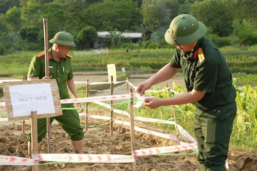Khẩn trương khoanh vùng, bảo đảm an toàn khu vực hố sụt tại xã Trường Hà