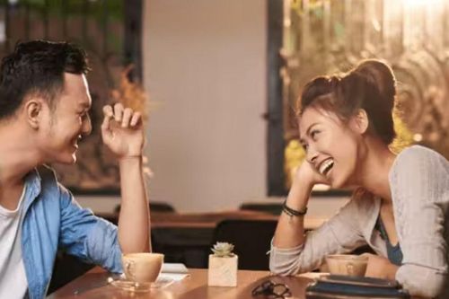 Hẹn hò buổi đầu: 5 điều khiến phụ nữ có thể bị 'out' ngay lập tức, điều thứ 3 rất nhiều người mắc phải