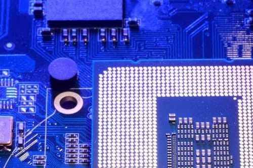 Cổ phiếu chip Mỹ bốc hơi 1,3 nghìn tỷ USD vốn hóa