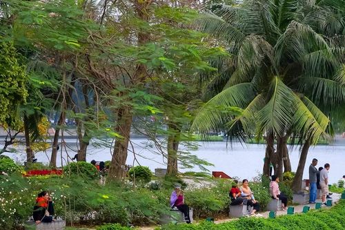Những không gian xanh 'giải nhiệt' cho người dân Thủ đô mùa nắng nóng