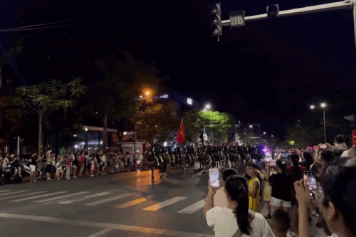 'Một nửa Việt Nam lại đang ở Huế'