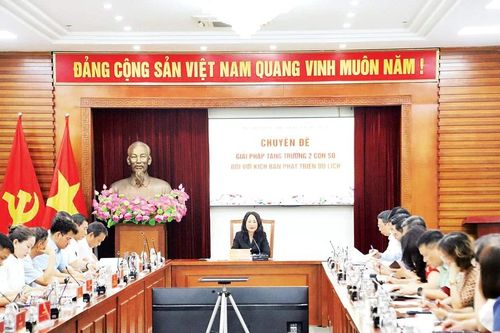 Du lịch Việt Nam phấn đấu mục tiêu tăng trưởng hai con số
