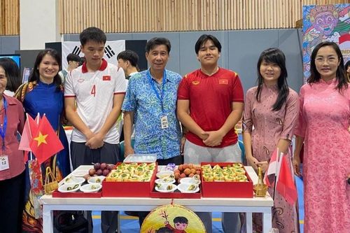 Quảng bá ẩm thực Việt trong Ngày Quốc tế tại Indonesia