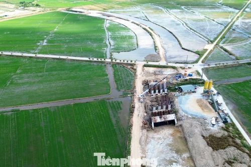 Bị 'tuýt còi' nhiều lần, nhà thầu thi công dự án đường nghìn tỷ vẫn ì ạch