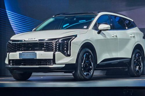 Thị trường xe hybrid có thêm KIA Sportage, cạnh tranh mạnh với Corolla Cross HEV