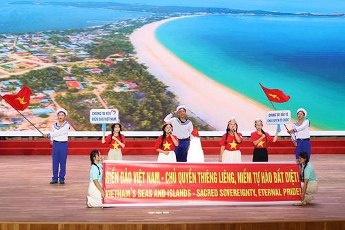 Trên 94.000 học sinh khu vực 5 tham gia Cuộc thi 'Em yêu biển, đảo quê hương' năm học 2025-2026