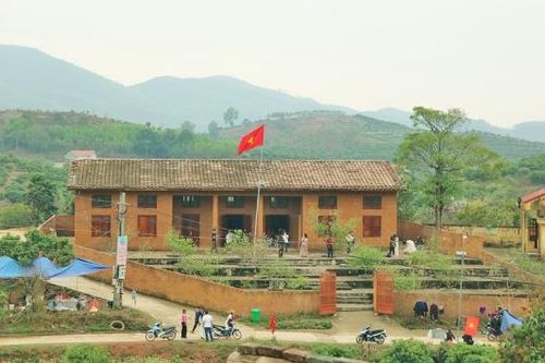 Về Bắc Hoa tìm lại dấu xưa