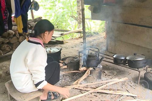 Day dứt những tuổi thơ dang dở