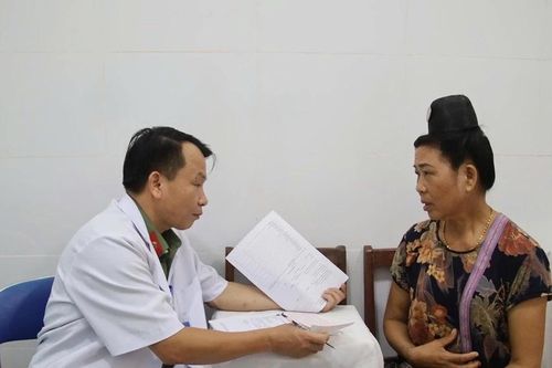 Giúp người dân Điện Biên tiếp cận dịch vụ y tế chất lượng