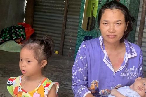 Gia đình có hai con mắc bệnh hiểm nghèo