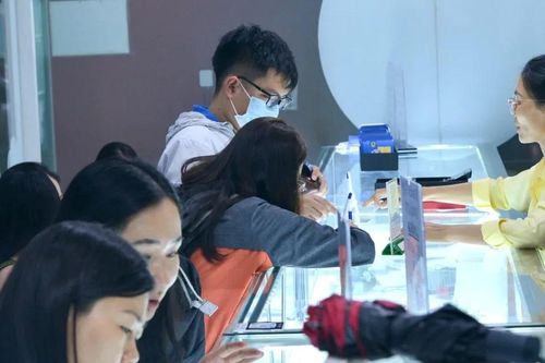 Chiều 8-6: Giá vàng giảm thêm 5,2-6,8 triệu đồng/lượng