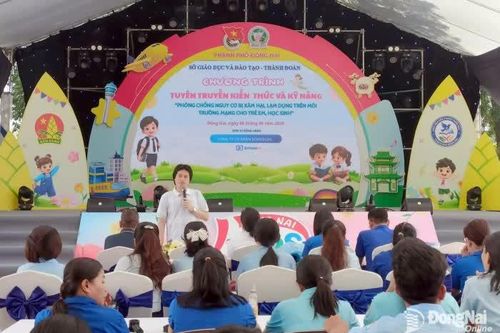 Trang bị kiến thức, kỹ năng trên môi trường mạng cho học sinh