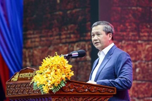 Thủ tướng Campuchia thăm chính thức Việt Nam