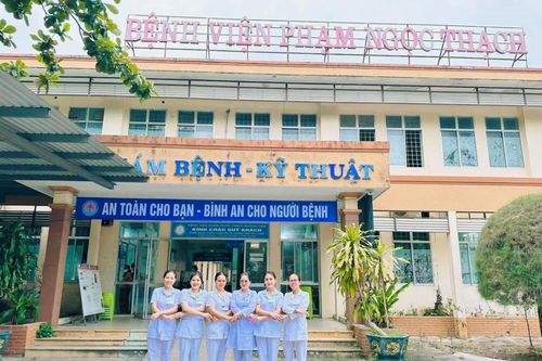 Cam kết thực hiện môi trường bệnh viện không thuốc lá