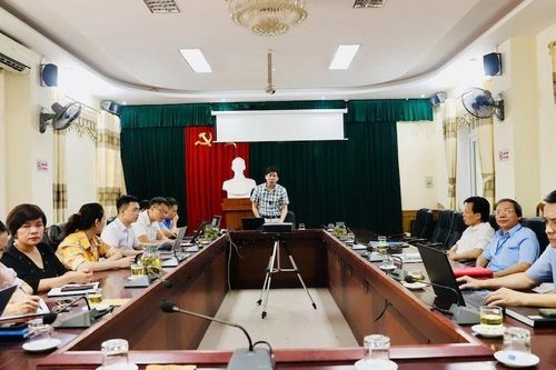 Nâng cao năng lực giám sát, chẩn đoán và điều trị bệnh do vi rút Ebola