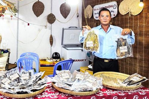 Giữ nghề làm khô cá đồng U Minh Thượng