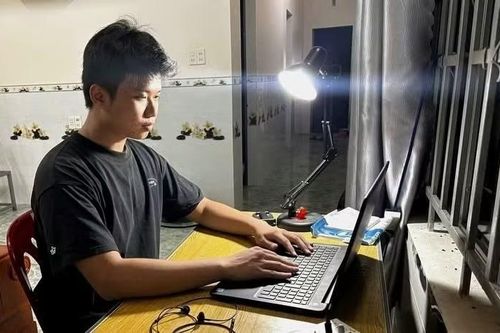 Cựu học sinh Gia Lai lập kỷ lục tại kỳ thi đánh giá năng lực của Đại học Quốc gia TP. Hồ Chí Minh