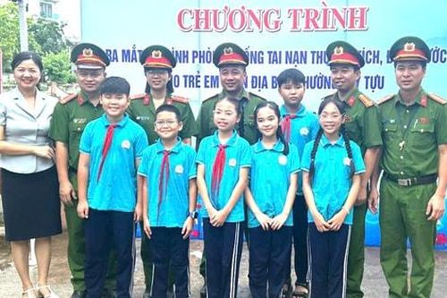 Phường Tây Tựu ra mắt mô hình phòng, chống đuối nước cho trẻ em trong dịp hè