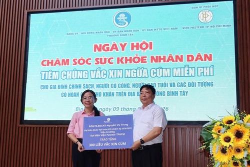 300 liều vaccine cúm đến với người dân phường Bình Tây, TPHCM