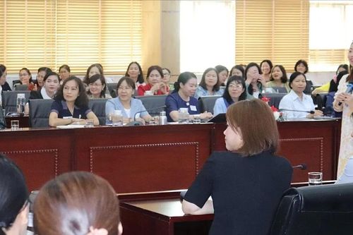 Bồi dưỡng kỹ năng lãnh đạo cho cán bộ nữ TPHCM