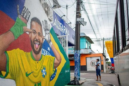 Không khí World Cup tràn ngập ở khu ổ chuột Brazil