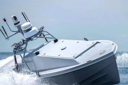Hé lộ phương tiện đã giải cứu phi công Mỹ trong vụ rơi trực thăng Apache