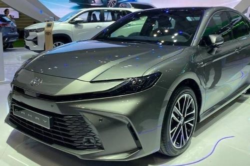 Top 10 xe bán chậm tháng 5: Toyota Camry lại được gọi tên