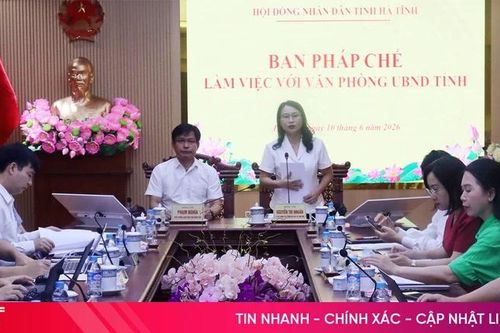 Thẩm tra dự thảo nghị quyết hỗ trợ cán bộ, công chức làm việc tại trung tâm phục vụ hành chính công