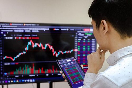 VN-Index lấy lại mốc 1.800 điểm, dòng tiền vẫn là 'bài toán' chưa có lời giải
