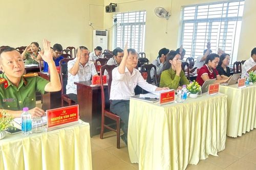 Hội nghị chuyên đề Đảng ủy xã Đông Khánh Sơn