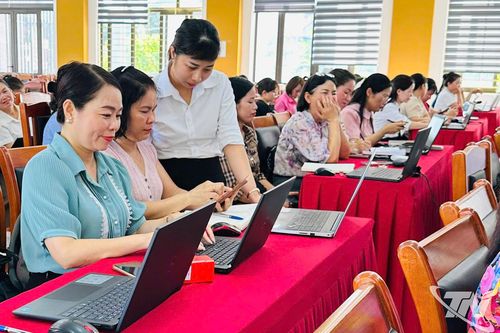 Lấp 'khoảng trống' nhân lực cho cấp xã