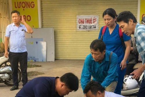 Bác sĩ ép tim cứu nạn nhân bất tỉnh trên quốc lộ sau giờ tan ca