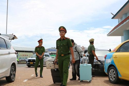 An Giang: Đón 157 thí sinh từ đặc khu Kiên Hải vào Rạch Giá dự thi tốt nghiệp THPT 2026